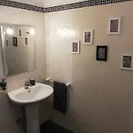 Aloi فندق مبيت وإفطار 2*